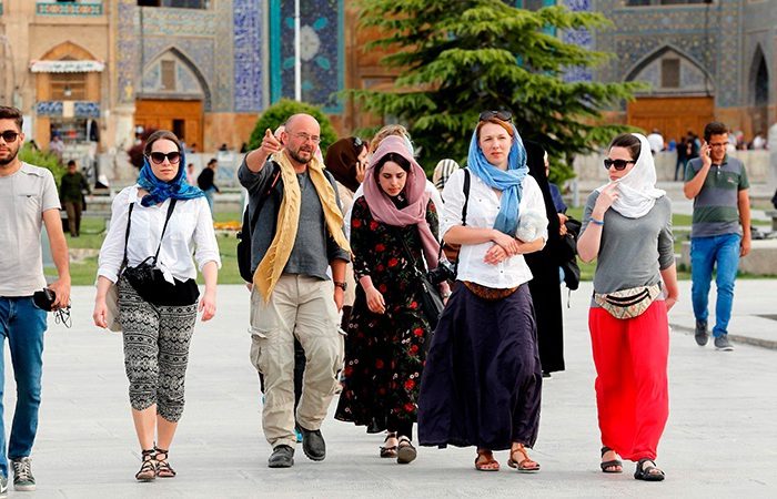 ورود گردشگران خارجی به ایران بررسی شد